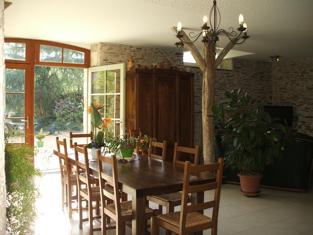La Haye Gites Et Chambre D'Hotes Avrillé Exterior photo